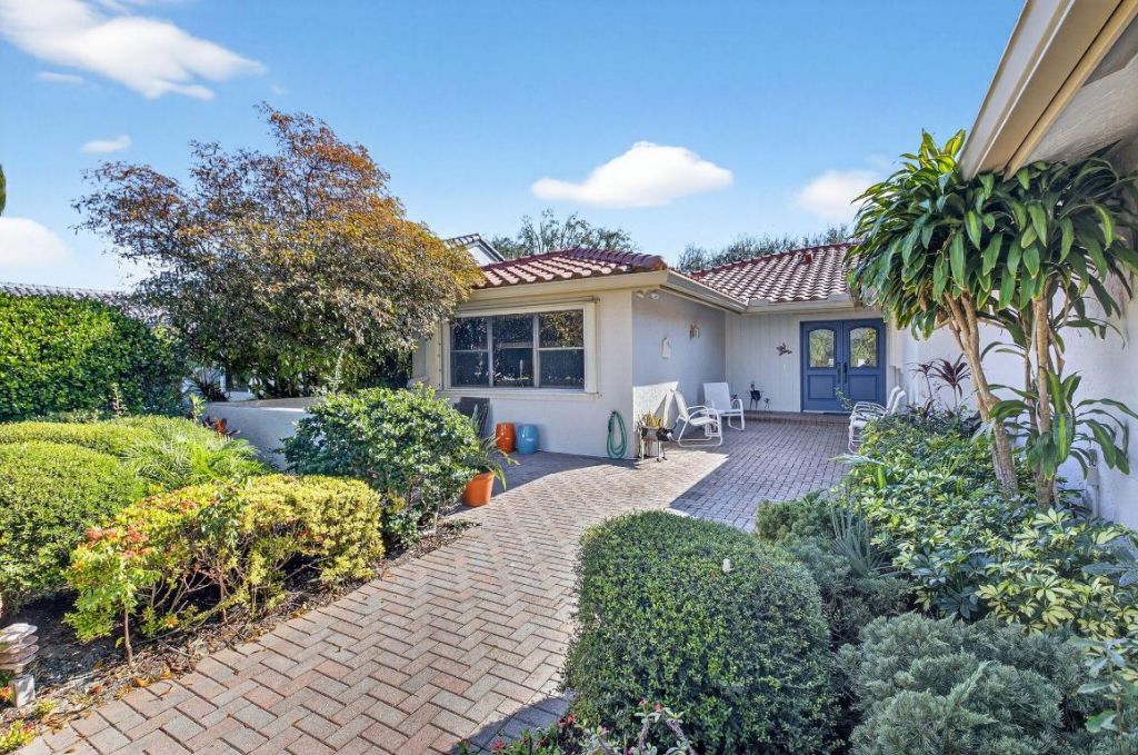 51 Bristol Drive, Boynton Beach, FL 33436 Photo