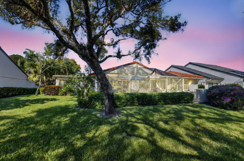 51 Bristol Drive, Boynton Beach, FL 33436 Photo