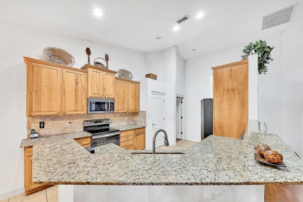 6944 NW Daffodil Ln, Port Saint Lucie, FL 34983 Photo