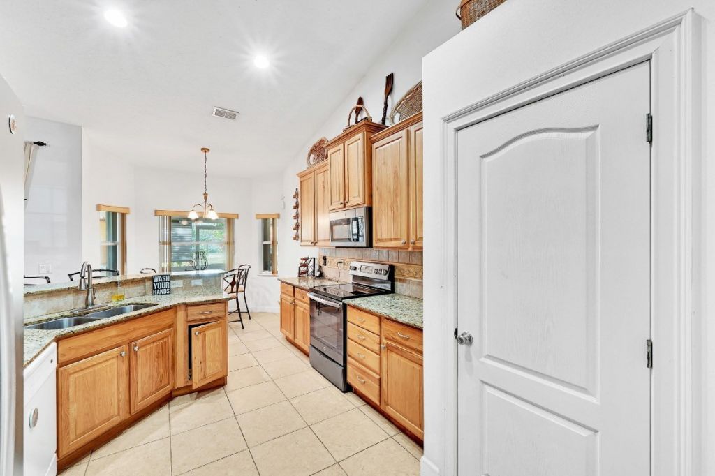 6944 NW Daffodil Ln, Port Saint Lucie, FL 34983 Photo