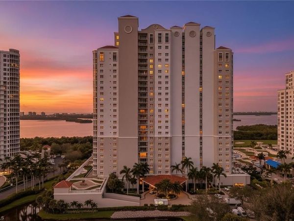 4951 Bonita Bay BLVD, Unit PH302, BONITA SPRINGS, FL 34134