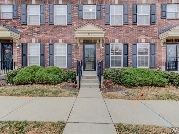 309 Willott Square Drive, St Peters, MO 63376