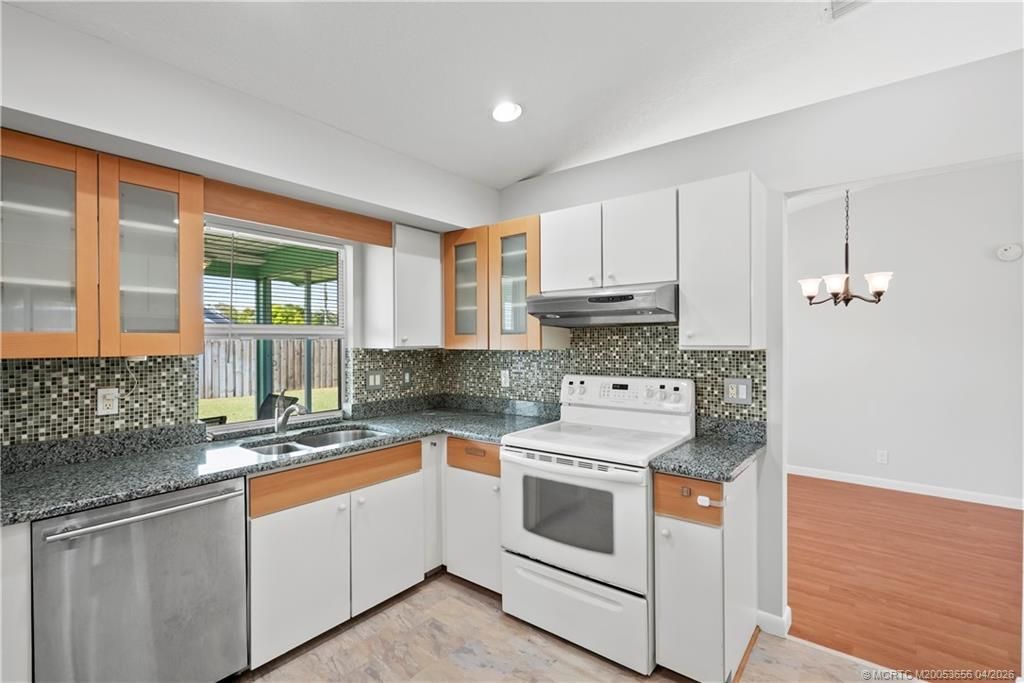 2905 SE Glasgow Drive, Stuart, FL 34997 Photo