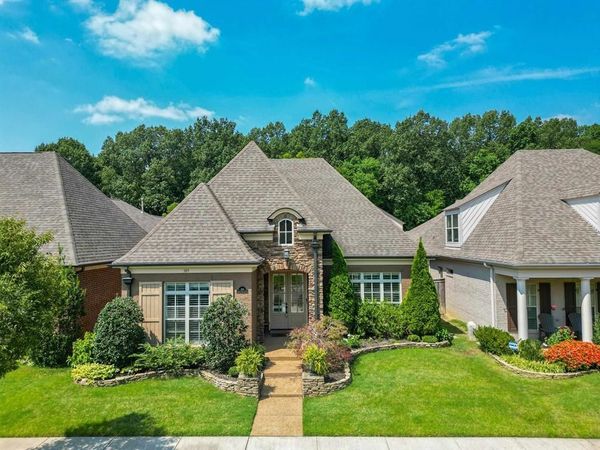 389 TARREN MILL CIR, Collierville, TN 38017