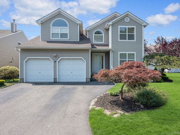 24 Spinnaker Lane, Unit 24, East Patchogue, NY 11772