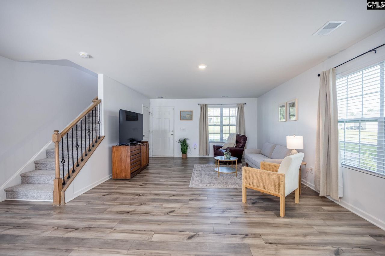 410 Windy Farm Road Photo 10