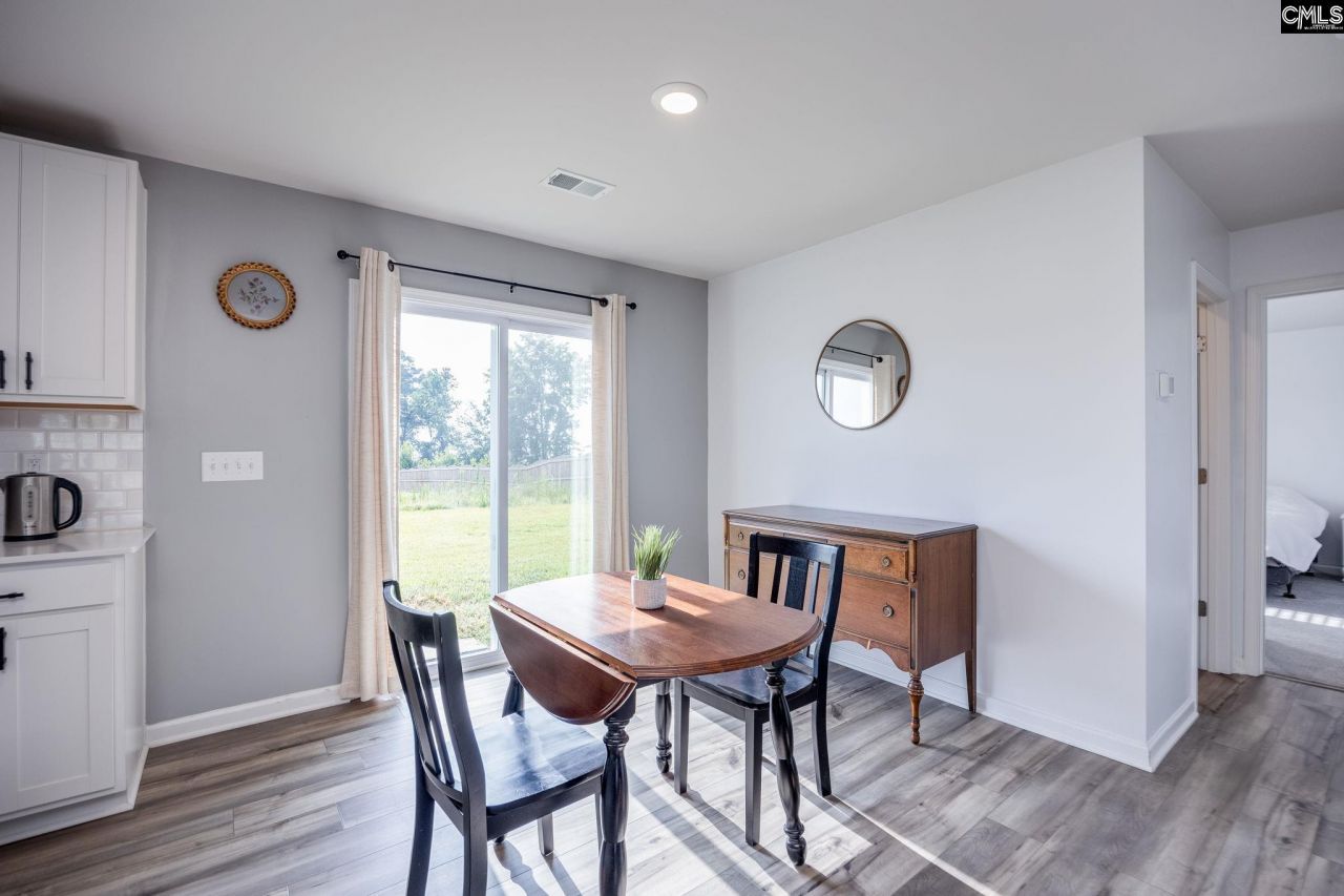 410 Windy Farm Road Photo 18