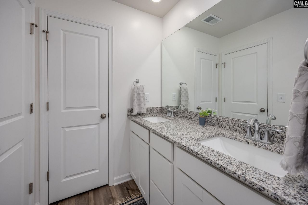 410 Windy Farm Road Photo 44