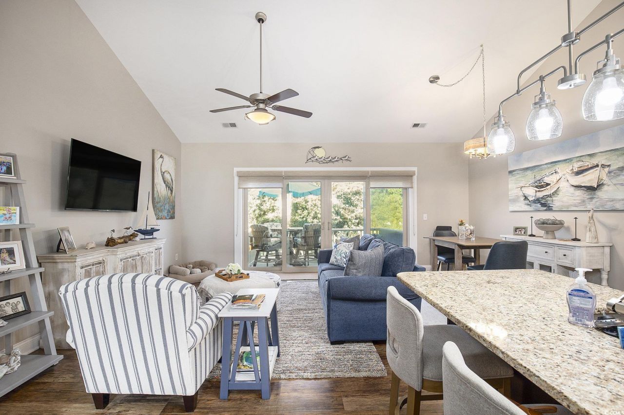 101 Villa Mar Dr. Photo 19