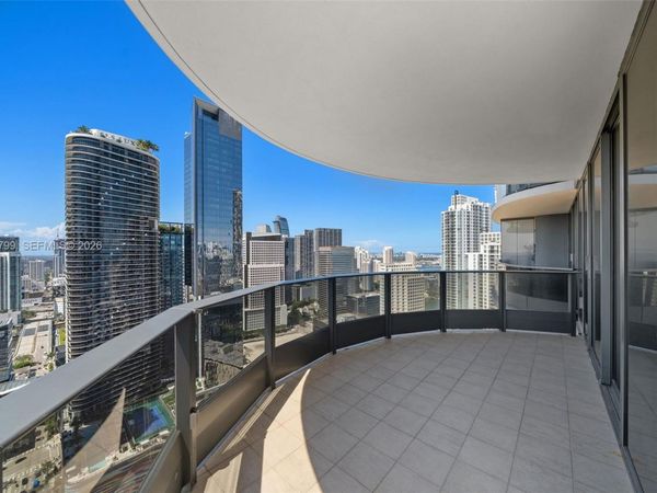 1000 Brickell Plz, Unit 4212, Miami, FL 33131