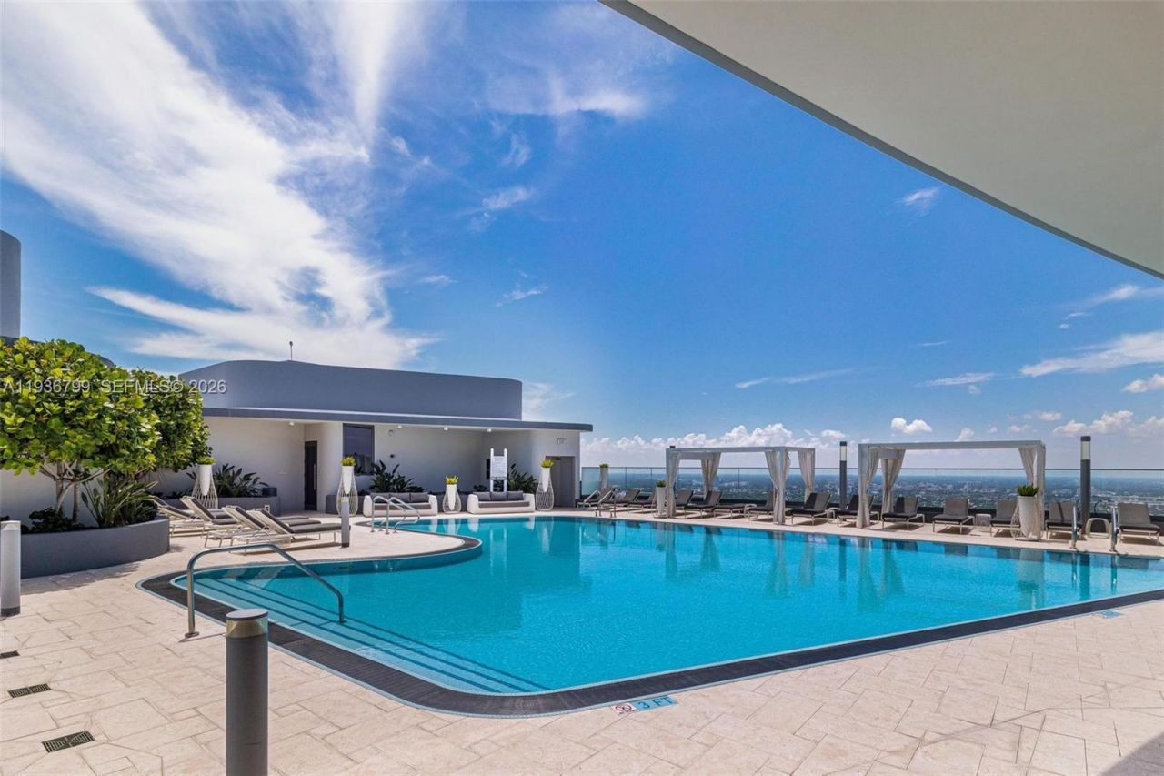 1000 Brickell Plz, Unit 4212, Miami, FL 33131 Photo