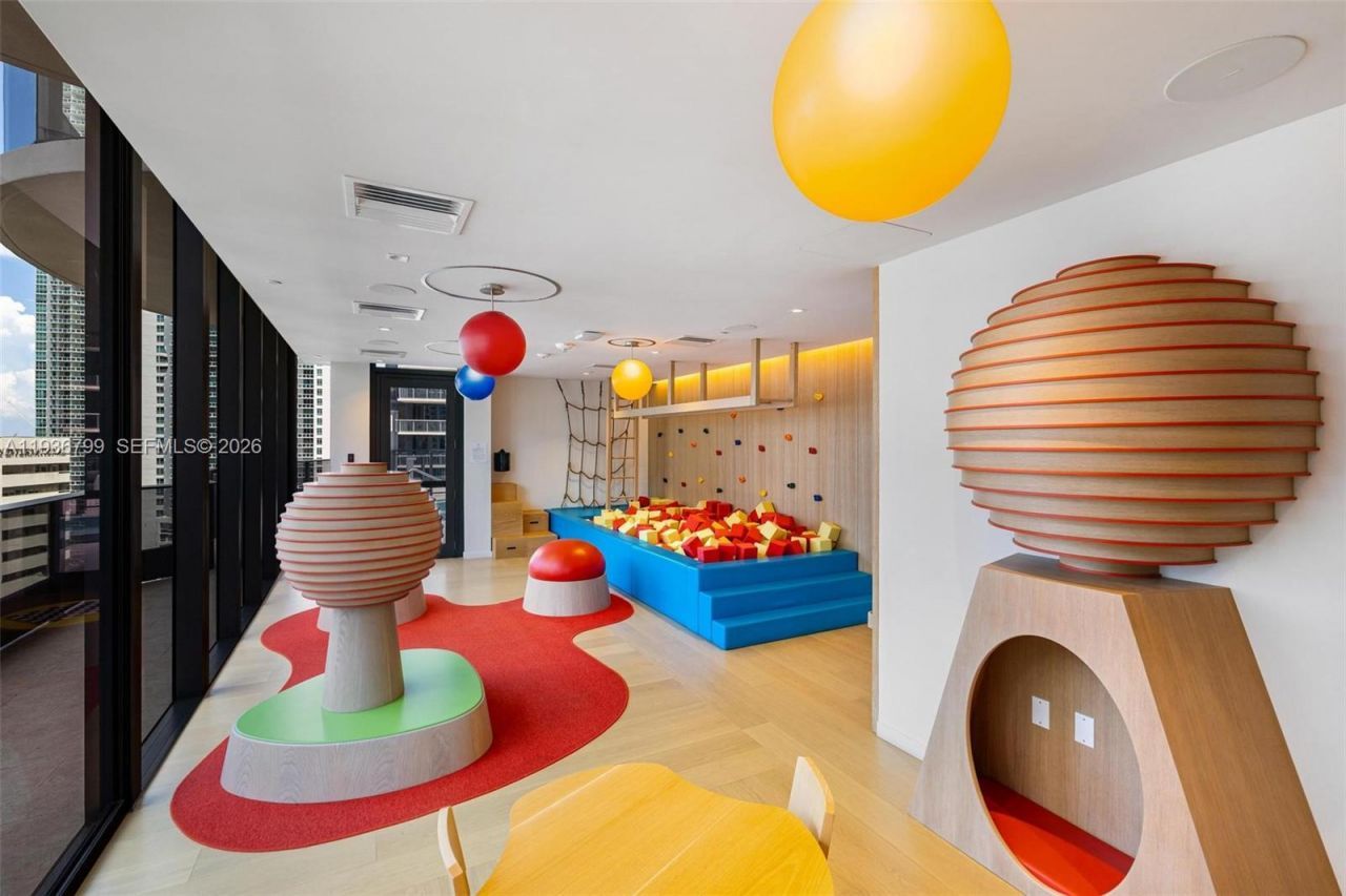 1000 Brickell Plz, Unit 4212, Miami, FL 33131 Photo