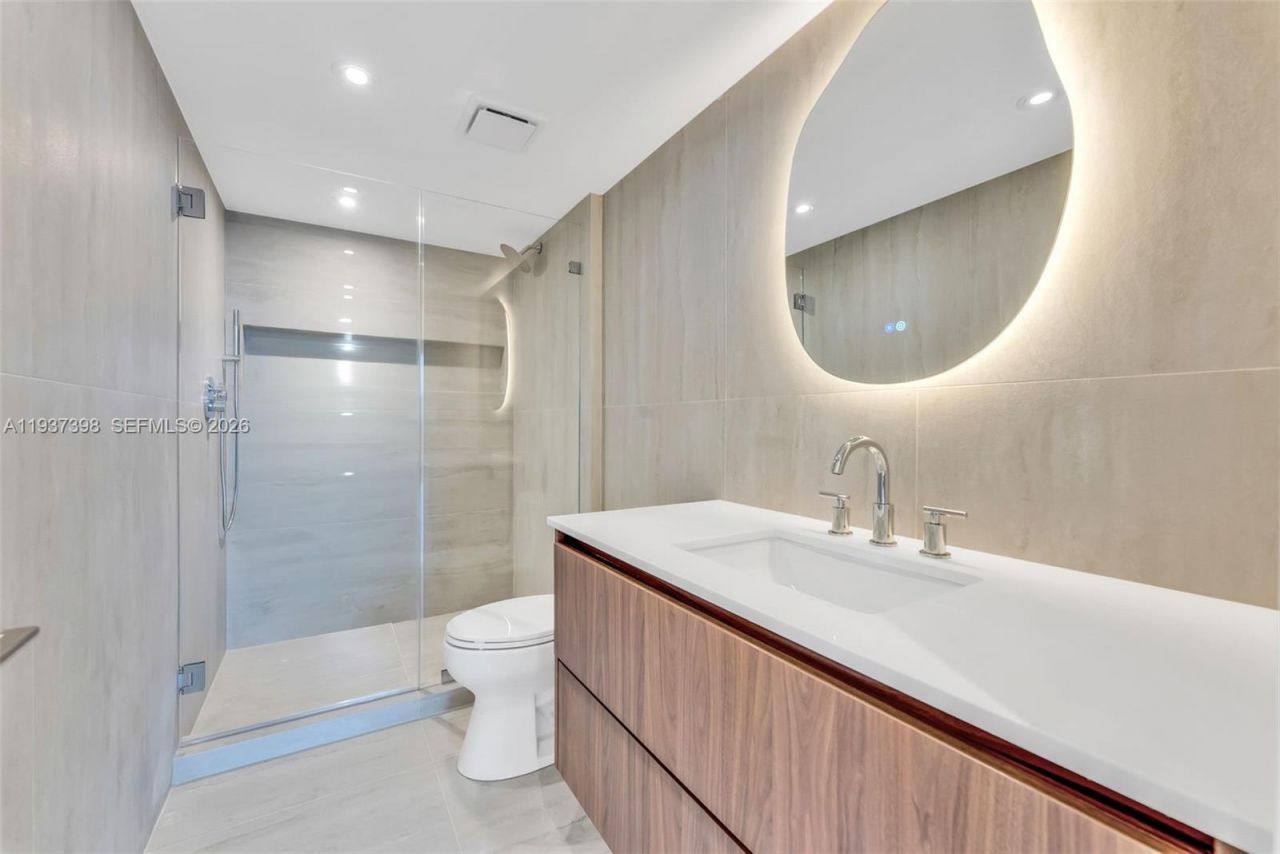 19355 Turnberry Way, Unit 4K, Aventura, FL 33180 Photo