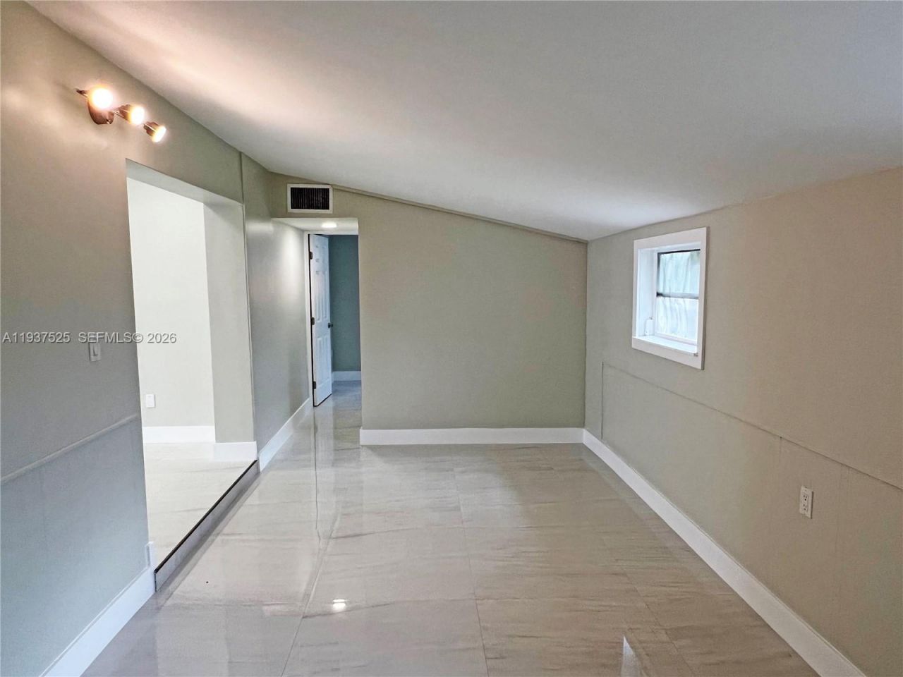 11962 SW 37th Ter, Miami, FL 33175 Photo