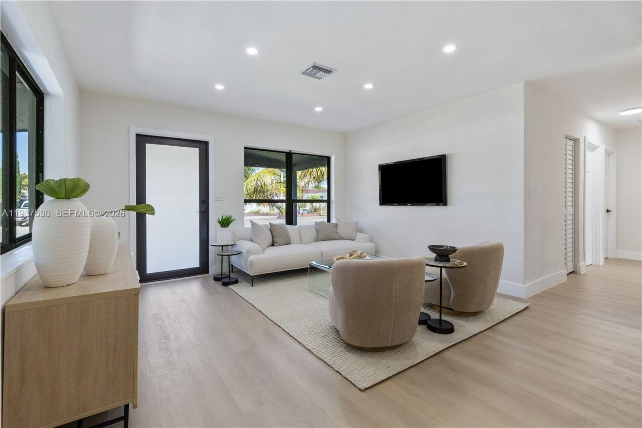 12620 SW 188th Ter, Miami, FL 33177 Photo