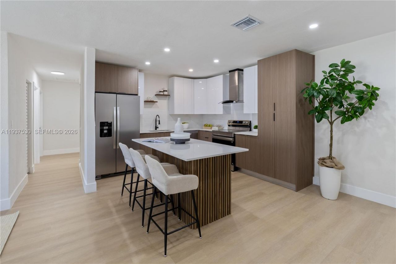 12620 SW 188th Ter, Miami, FL 33177 Photo