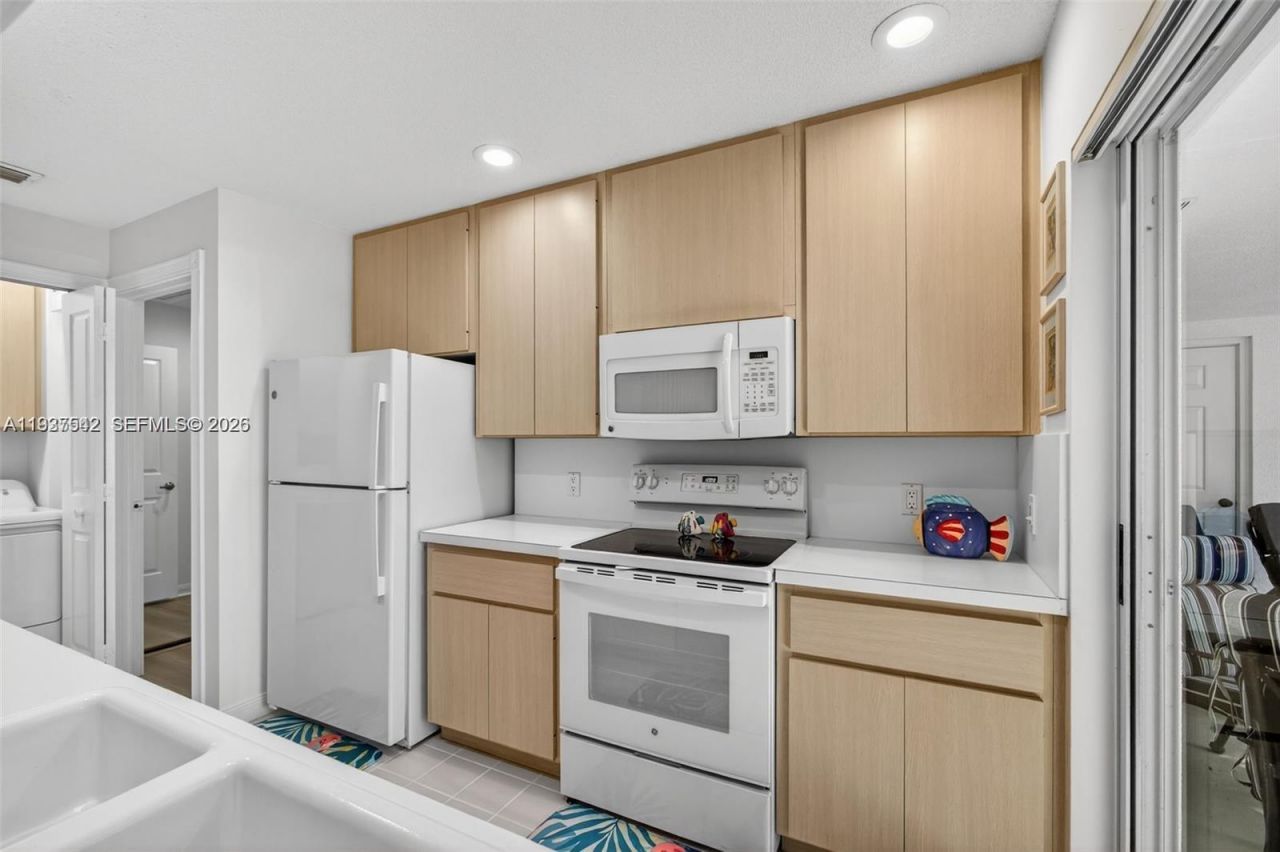 7102 Geminata Oak Ct , Unit 7102, Palm Beach Gardens, FL 33410 Photo