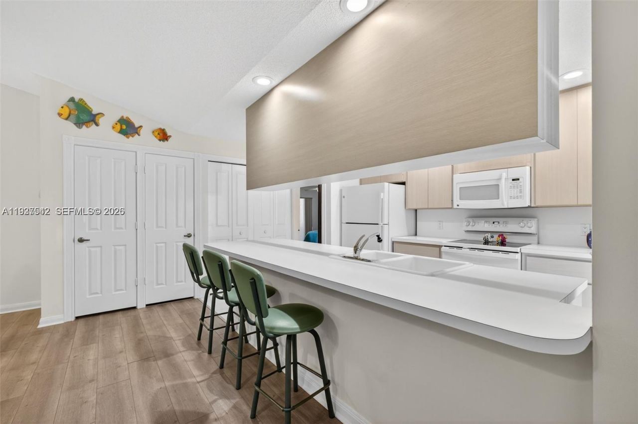 7102 Geminata Oak Ct , Unit 7102, Palm Beach Gardens, FL 33410 Photo