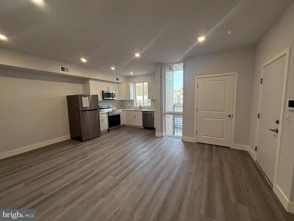 800 CALLOWHILL STREET, Unit 8 APT 1, PHILADELPHIA, PA 19123