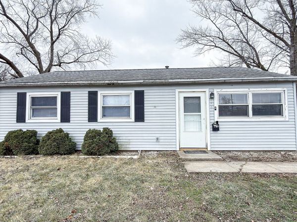 1703 Hedge Road, Champaign, IL 61821