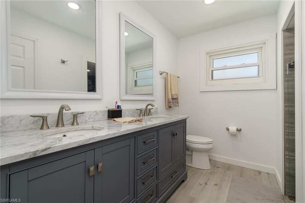 240 Driftwood Ln, Fort Myers Beach, FL 33931 Photo