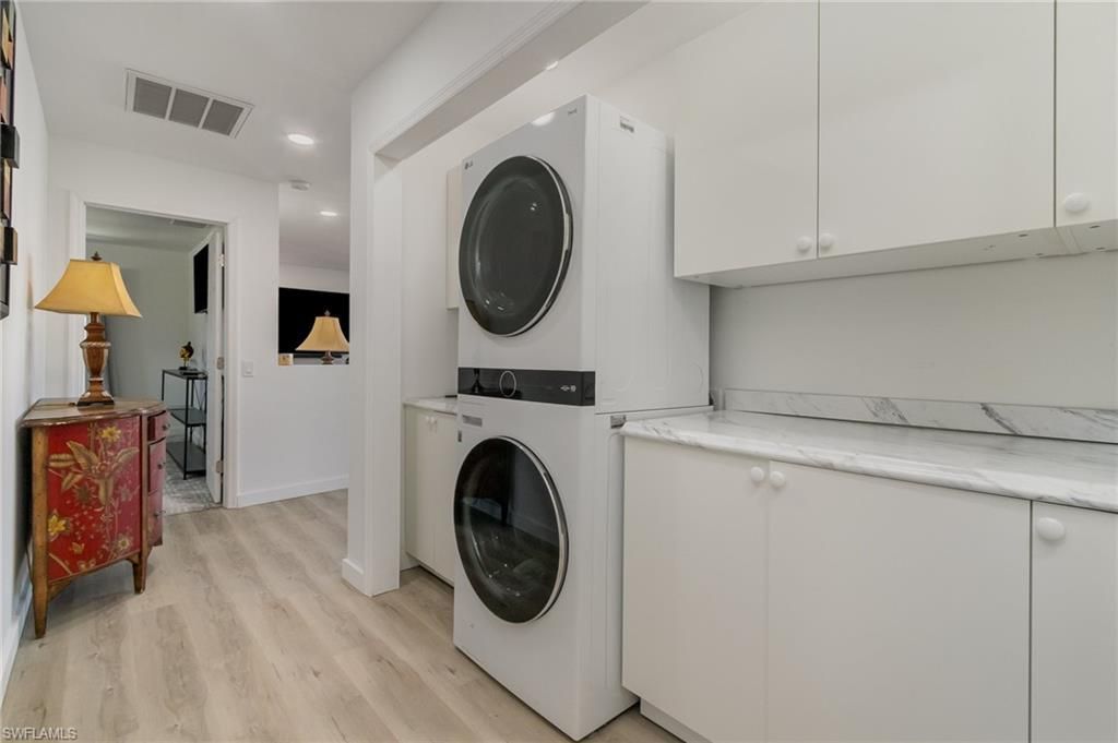 240 Driftwood Ln, Fort Myers Beach, FL 33931 Photo