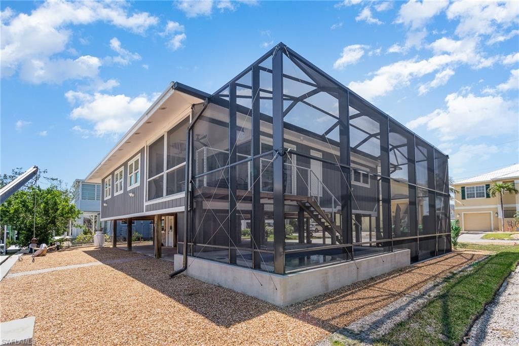 240 Driftwood Ln, Fort Myers Beach, FL 33931 Photo