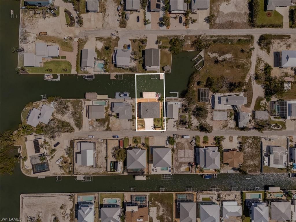 240 Driftwood Ln, Fort Myers Beach, FL 33931 Photo