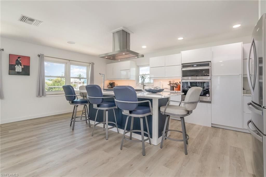 240 Driftwood Ln, Fort Myers Beach, FL 33931 Photo