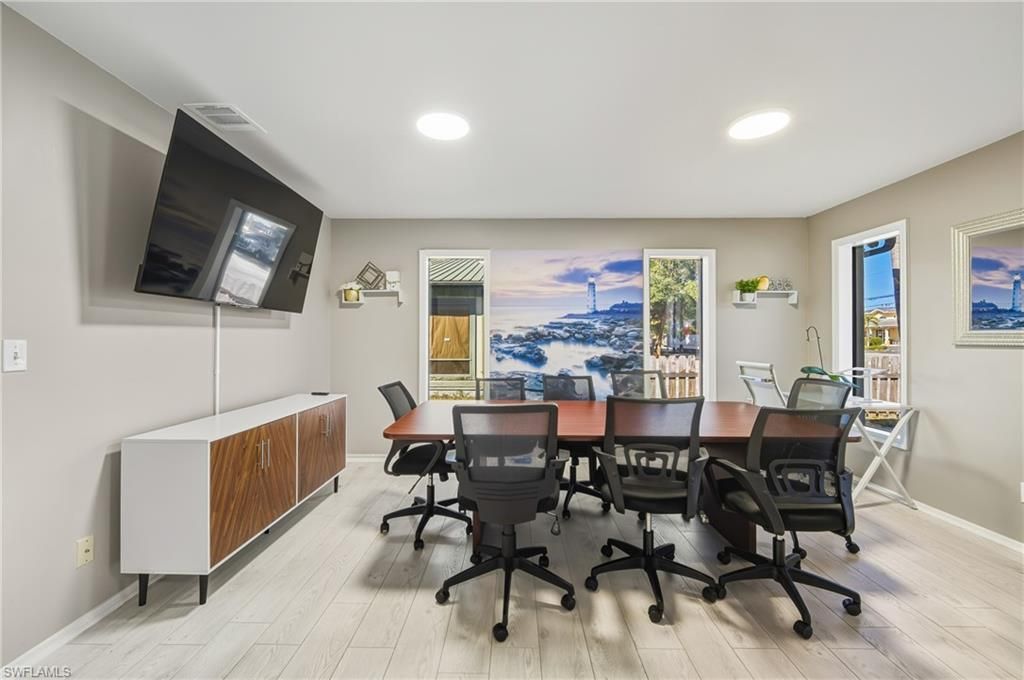 2080 Collier Ave , Fort Myers, FL 33901 Photo