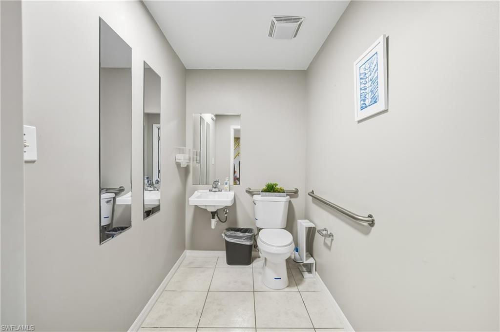 2080 Collier Ave , Fort Myers, FL 33901 Photo