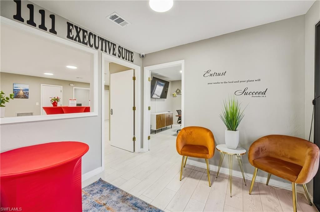 2080 Collier Ave , Fort Myers, FL 33901 Photo