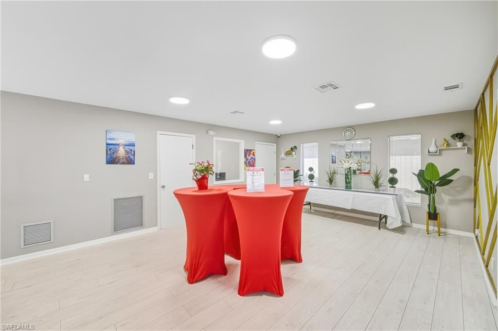 2080 Collier Ave , Fort Myers, FL 33901 Photo