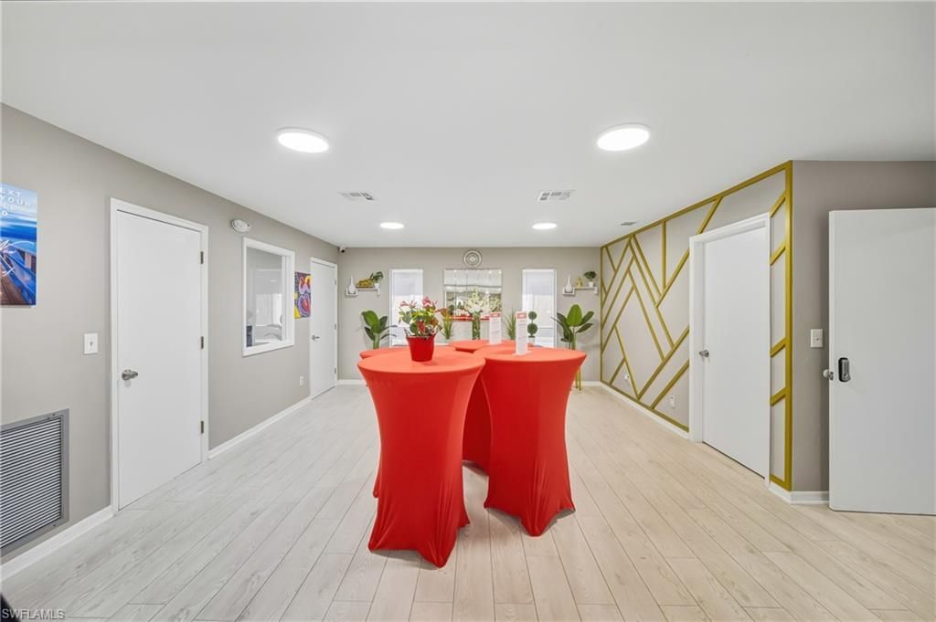 2080 Collier Ave , Fort Myers, FL 33901 Photo