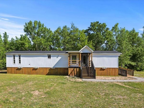 446 Sonny Rd., Gresham, SC 29546
