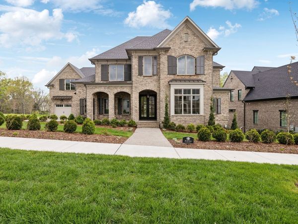9314 Double Run Ct, College Grove, TN 37046