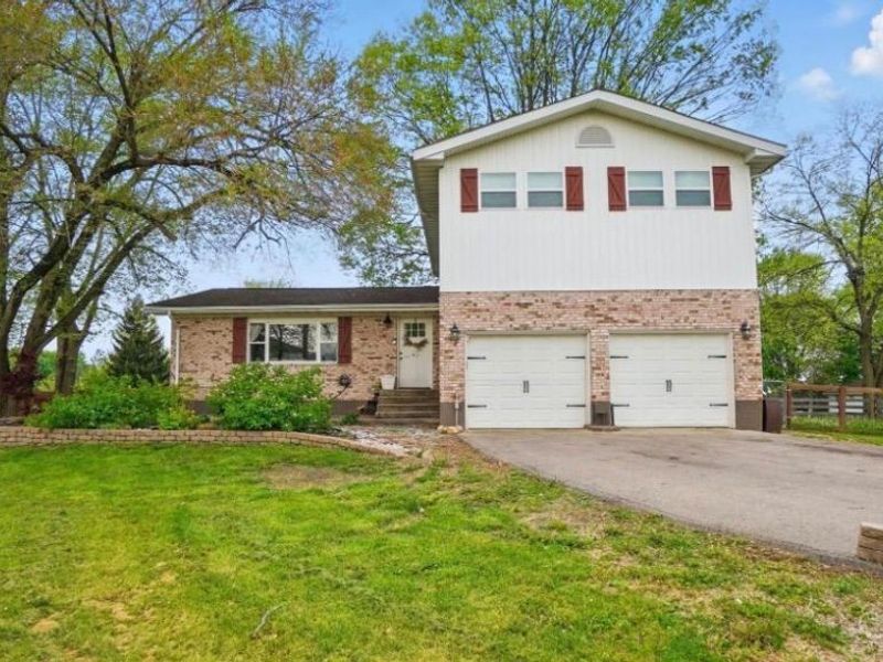 8004 Manning Road, Germantown, OH 45327 Photo 2