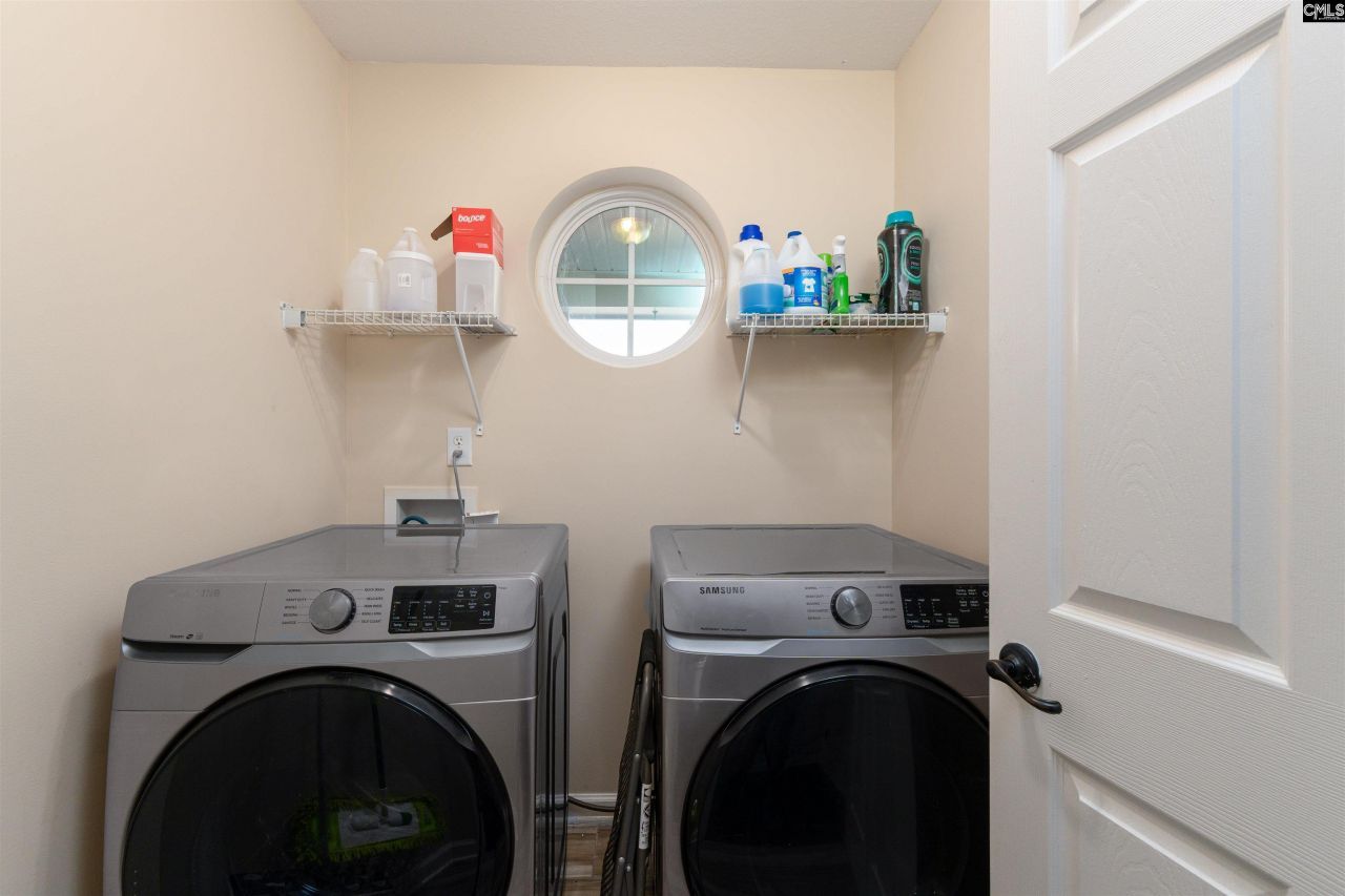 663 Stonebury Circle Photo 15