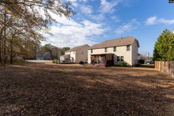 663 Stonebury Circle photo 4