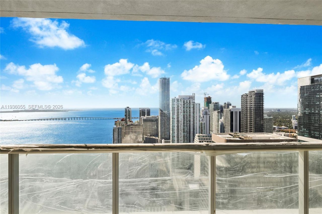 495 Brickell Ave, Unit 5205, Miami, FL 33131 Photo