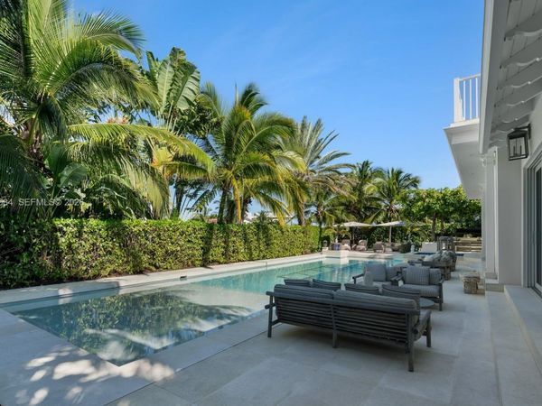 761 Buttonwood Ln, Miami, FL 33137