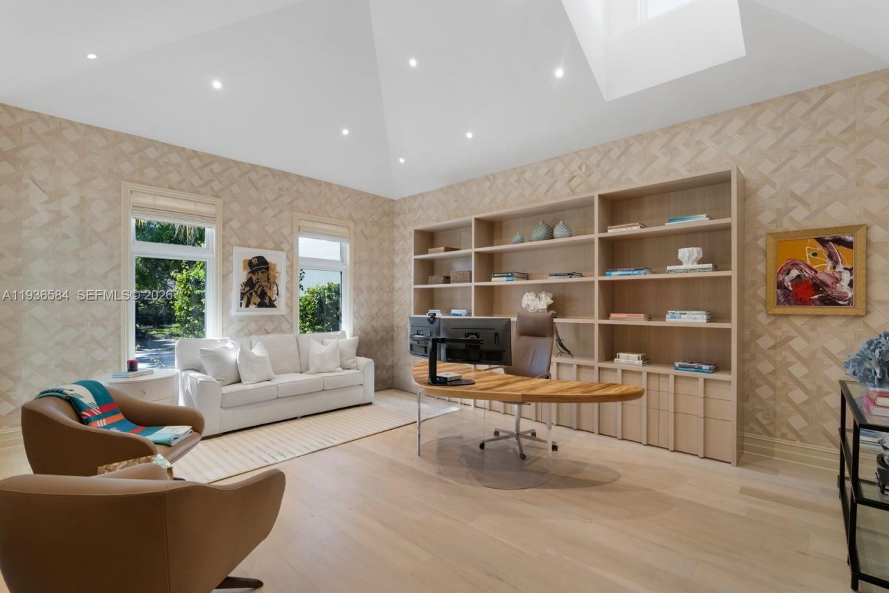 761 Buttonwood Ln, Miami, FL 33137 Photo