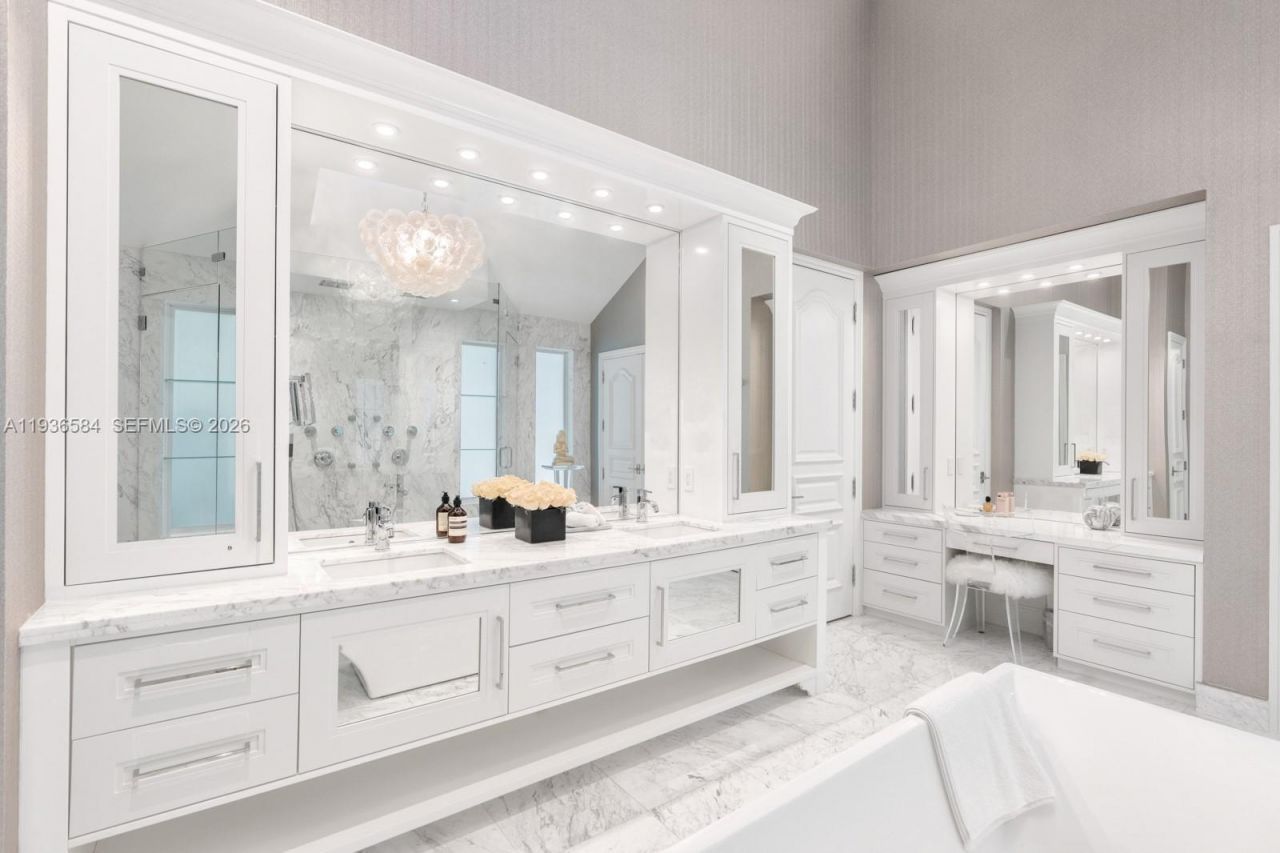 761 Buttonwood Ln, Miami, FL 33137 Photo