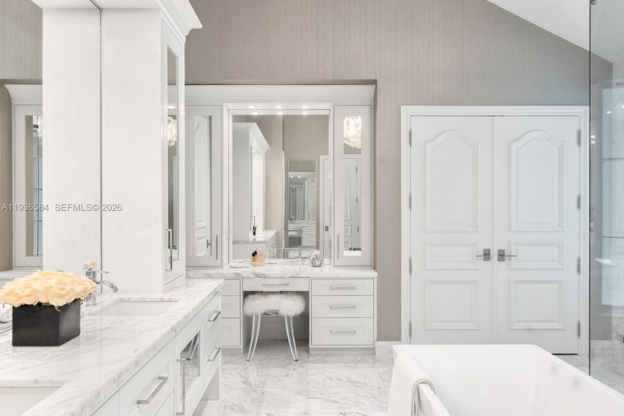 761 Buttonwood Ln, Miami, FL 33137 Photo