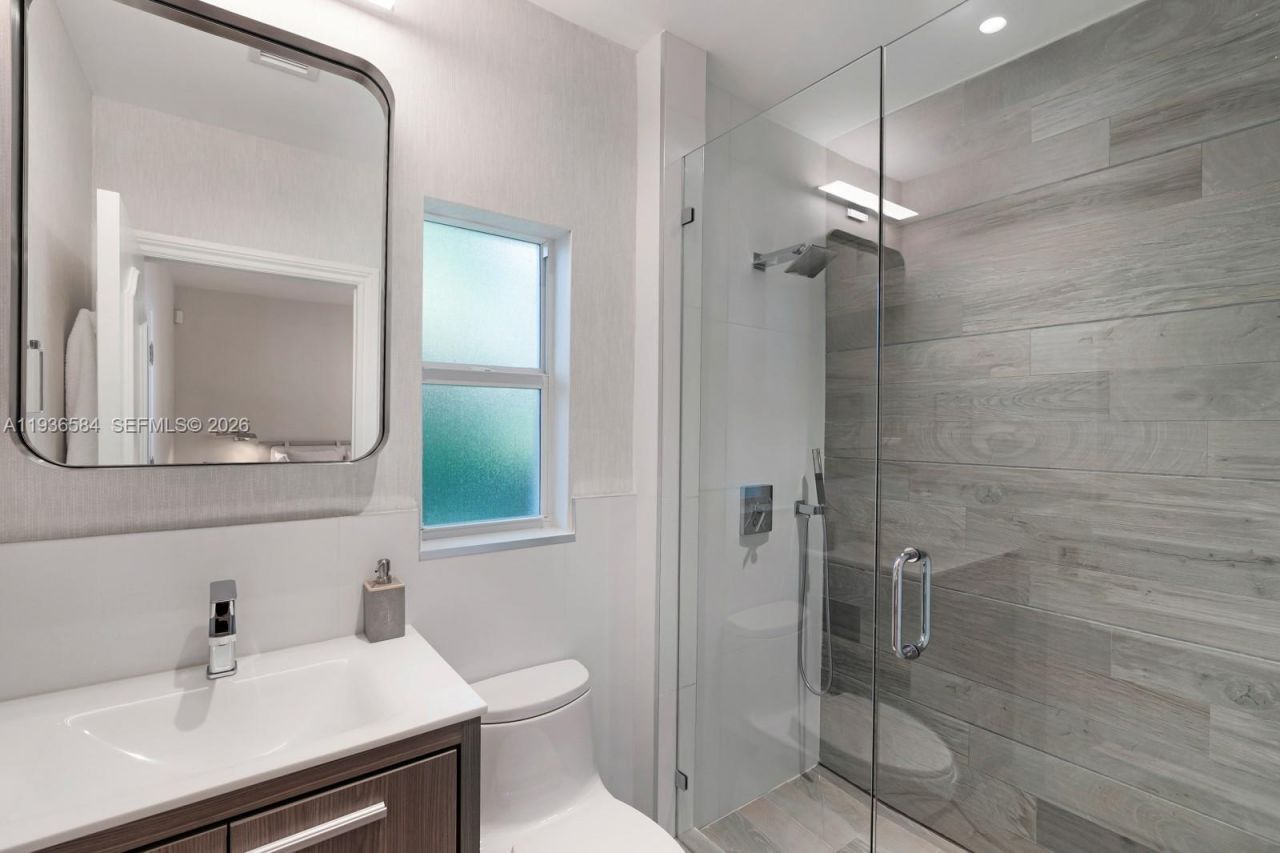 761 Buttonwood Ln, Miami, FL 33137 Photo