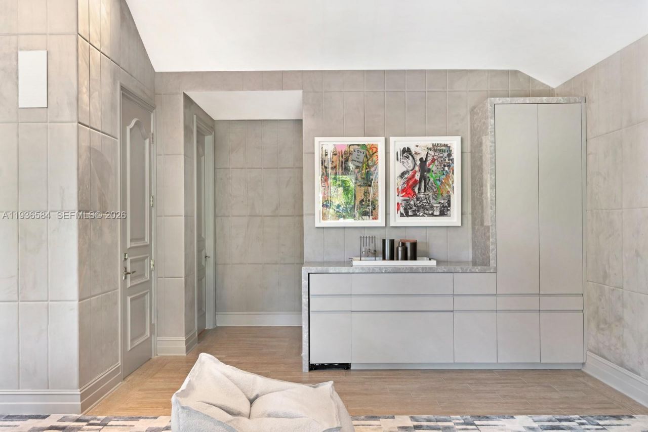 761 Buttonwood Ln, Miami, FL 33137 Photo