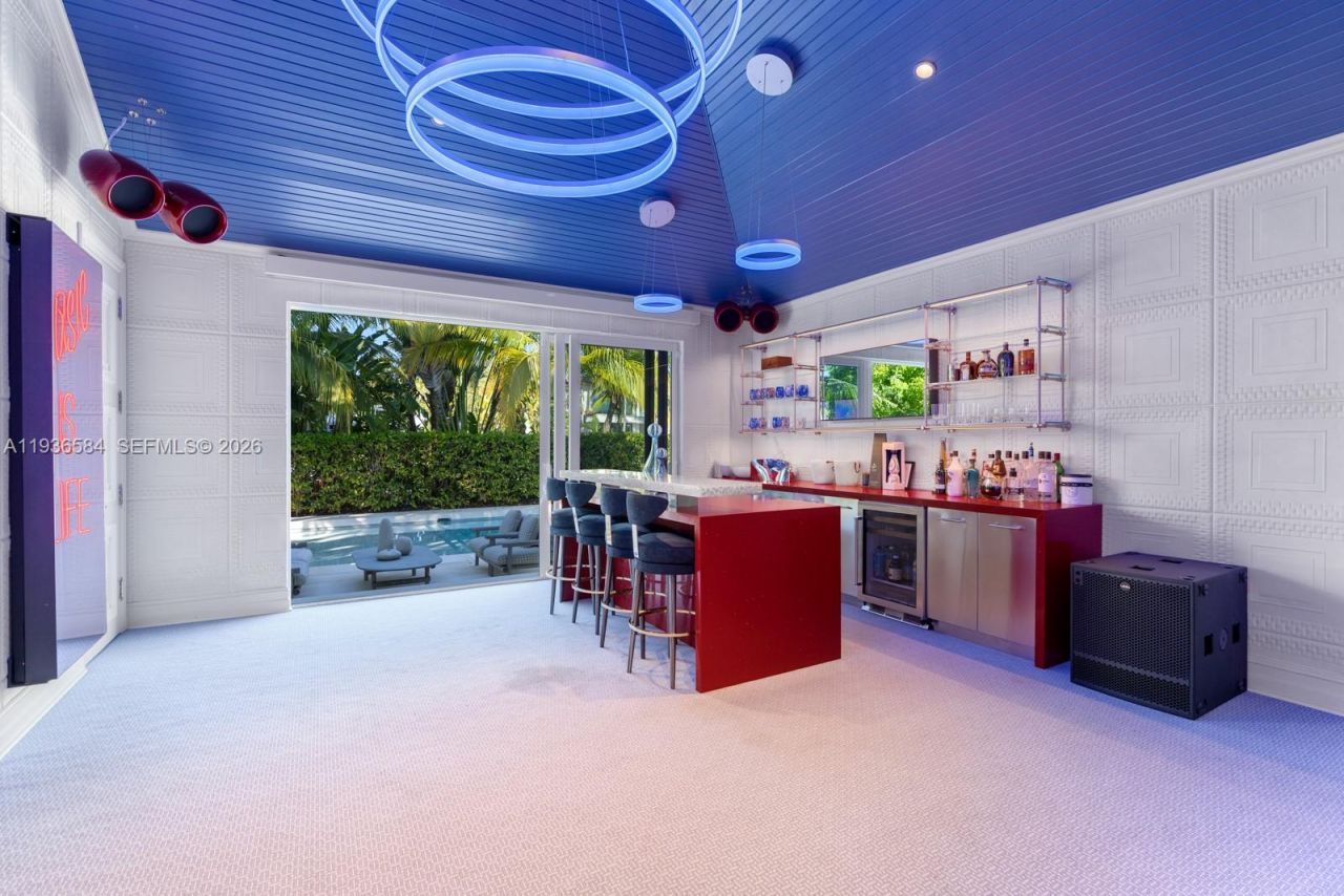 761 Buttonwood Ln, Miami, FL 33137 Photo