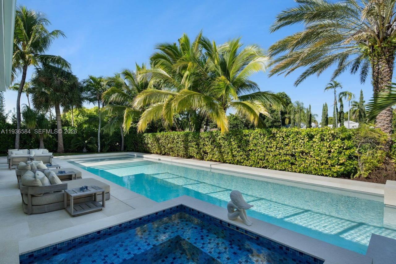 761 Buttonwood Ln, Miami, FL 33137 Photo