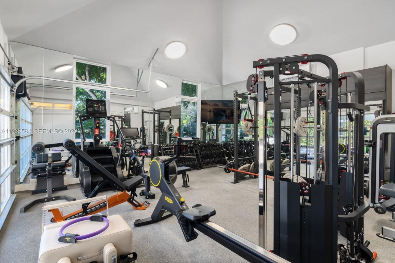 761 Buttonwood Ln, Miami, FL 33137 Photo