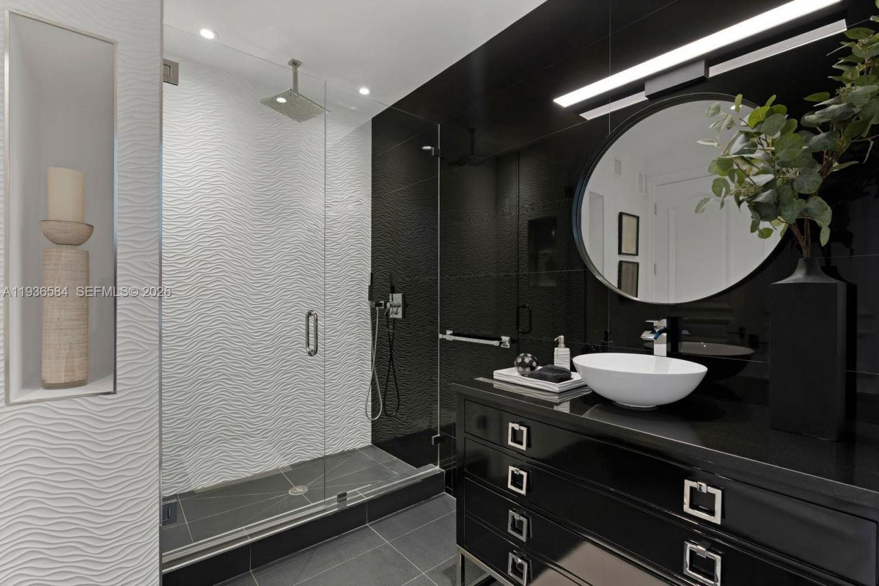 761 Buttonwood Ln, Miami, FL 33137 Photo